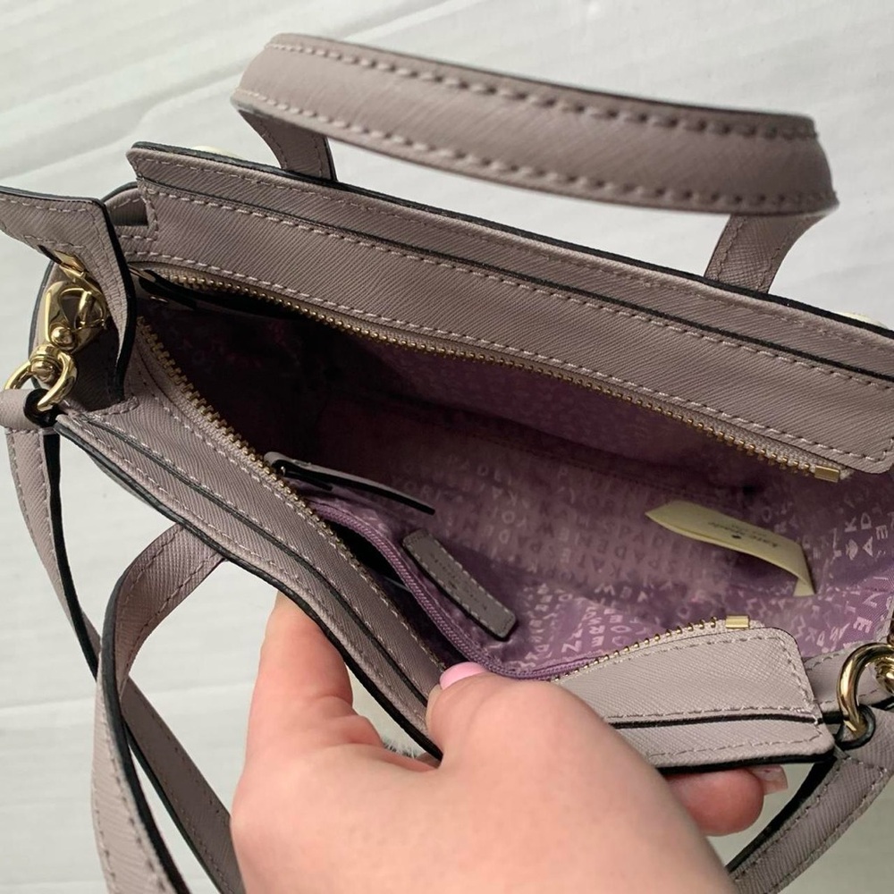 Kate Spade bunny tail pom pom mini bag 🐰 🐰 - Picture 3 of 4
